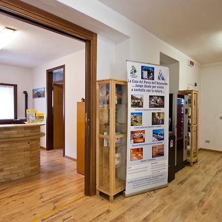 Casa Del Parco Dell'Adamello Di Vezza D'Oglio Hostel Luaran gambar